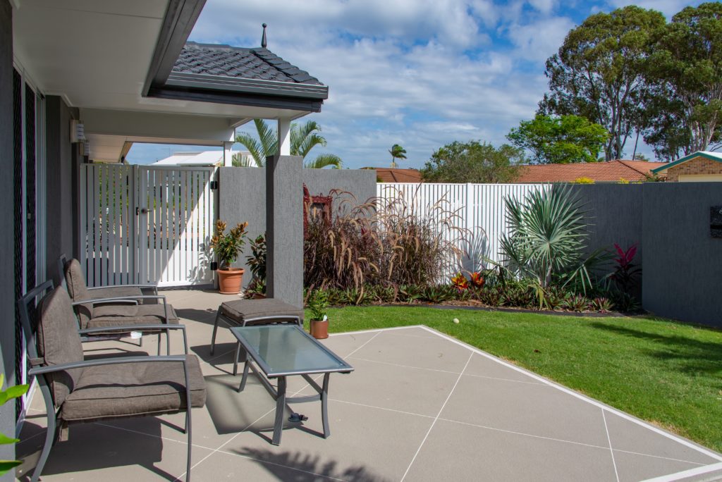 A Modern Patio Extension